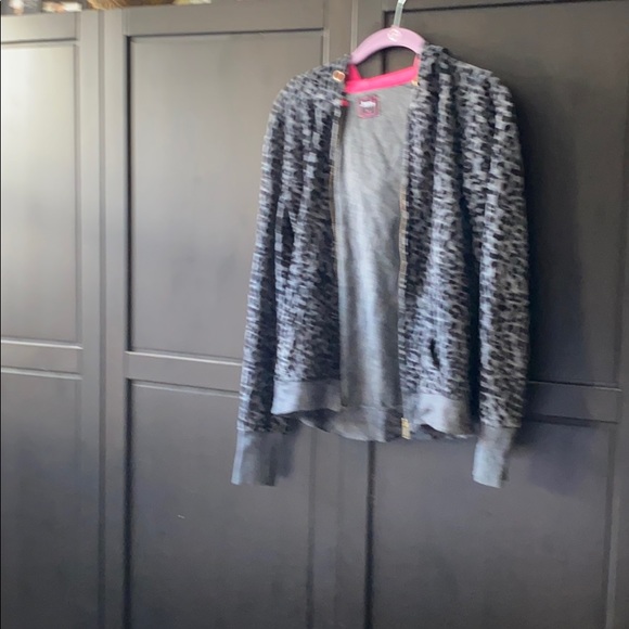 Jacket. - Picture 2 of 4